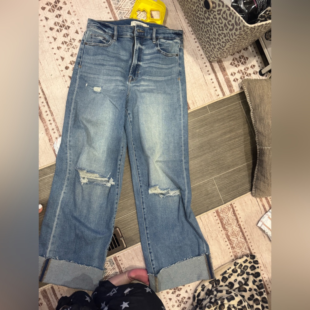 Hidden straight jeans